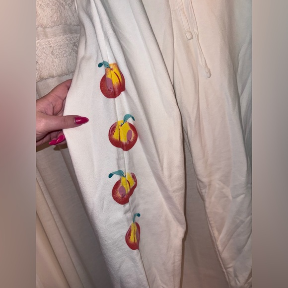 Alani Peach Print Sweatpants - Picture 2 of 6